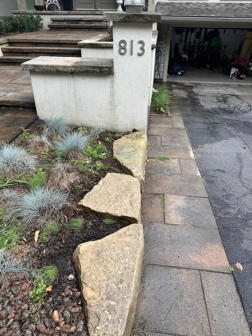 Même entrée en pavé après le lavage